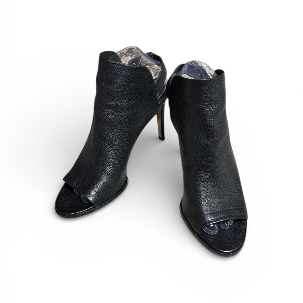 Vince Black Leather Peep Toe Slingback Heels Made in Italy Size 8